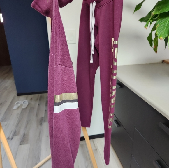 Victoria's Secret PINK jump suit set - Picture 4 of 13